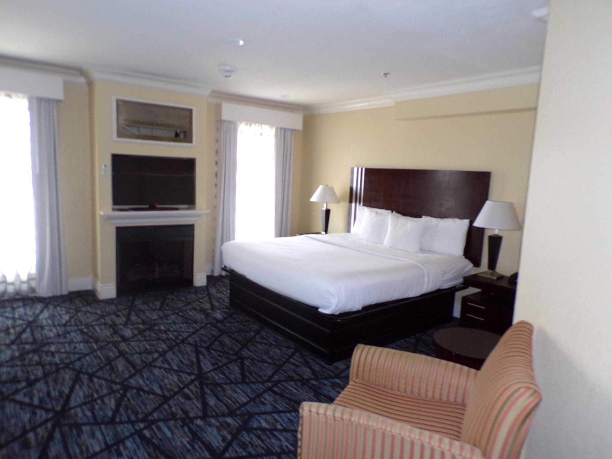 Niagara Crossing Hotel And Spa Льюистон Экстерьер фото