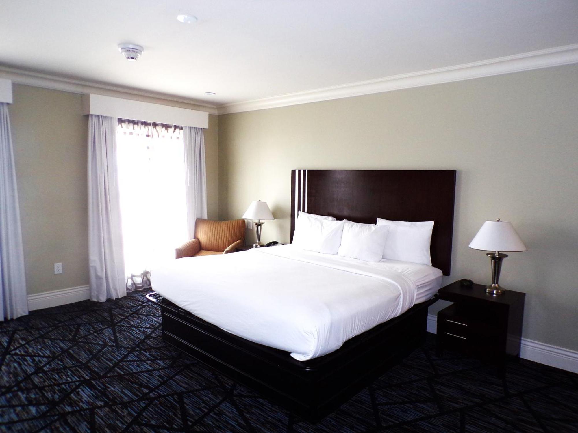 Niagara Crossing Hotel And Spa Льюистон Экстерьер фото