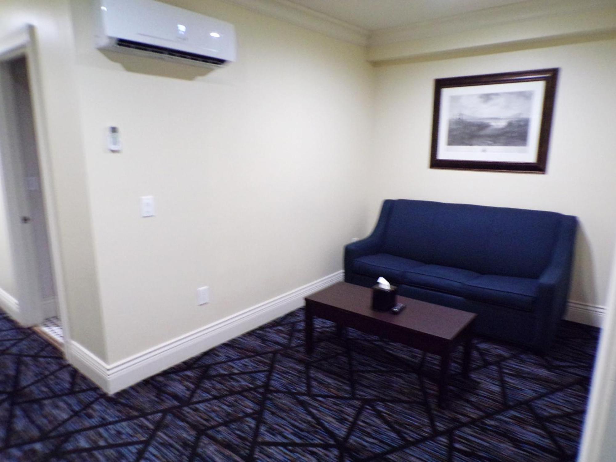Niagara Crossing Hotel And Spa Льюистон Экстерьер фото