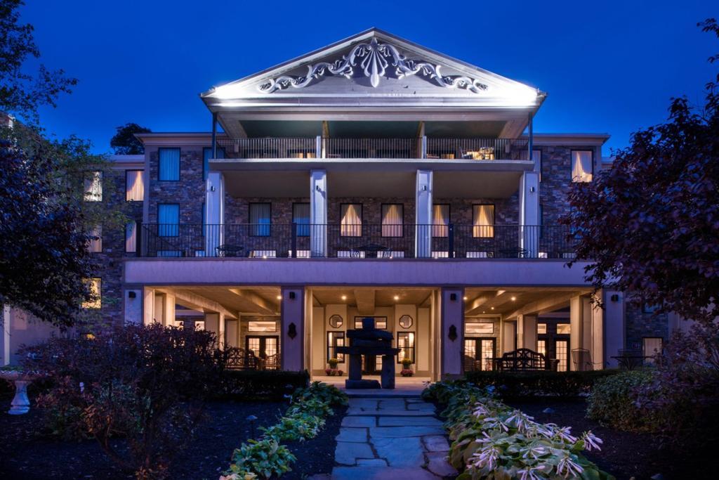 Niagara Crossing Hotel And Spa Льюистон Экстерьер фото