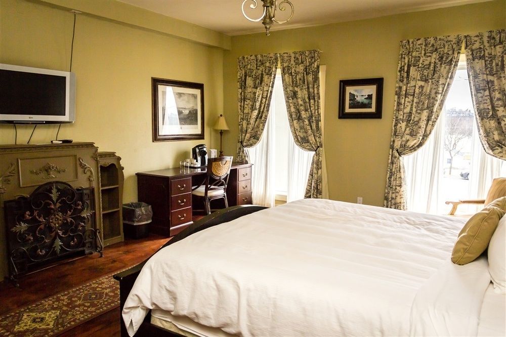 Niagara Crossing Hotel And Spa Льюистон Экстерьер фото