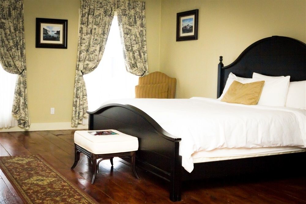 Niagara Crossing Hotel And Spa Льюистон Экстерьер фото
